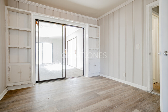 Building Photo - Charming 3 Bedroom in Columbus!