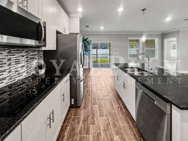 Building Photo - 25 Orlando Blvd