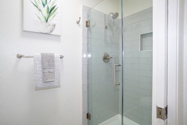 Building Photo - 581 Giuffrida Ave