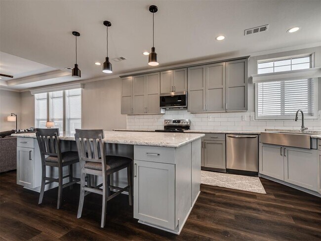 Building Photo - 7601 SW 119th St