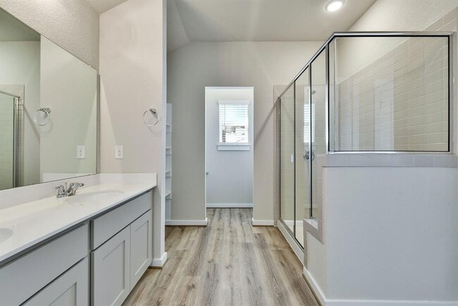 Building Photo - 603B Pearly Eye Dr