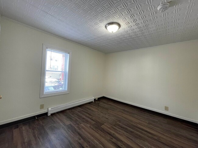 Building Photo - 53 Walker St