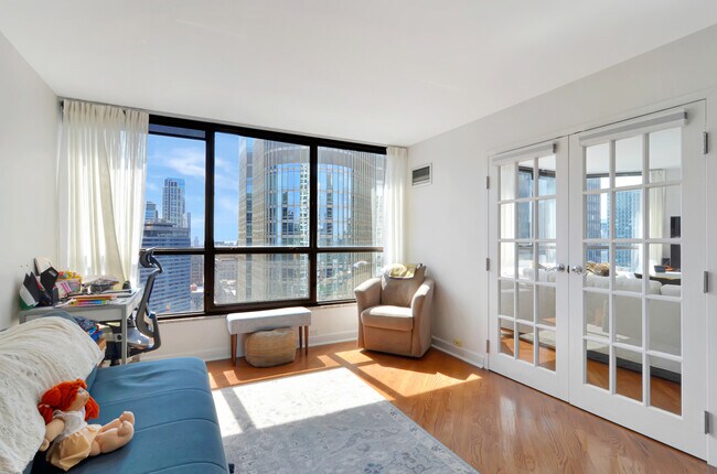 Building Photo - 405 N Wabash Ave