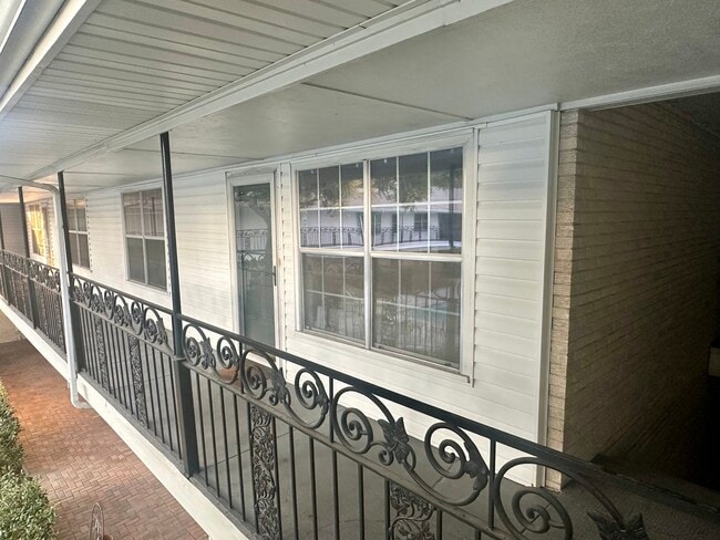 Building Photo - 5818 E University Blvd