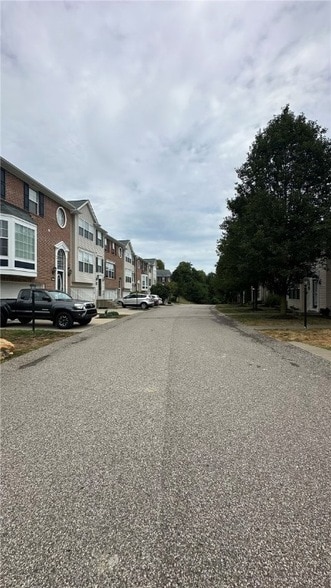Building Photo - 10519 Timber Edge Dr