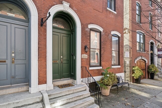 Building Photo - 2038 Wallace St