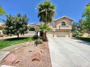 Building Photo - BEAUITFUL GATED PROPERTY 6 BEDROOMS/3 FULL...