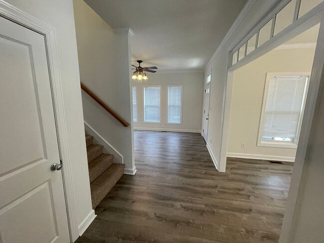 Building Photo - Bright and Welcoming 2-Story Retreat, Steps From the Ocean!