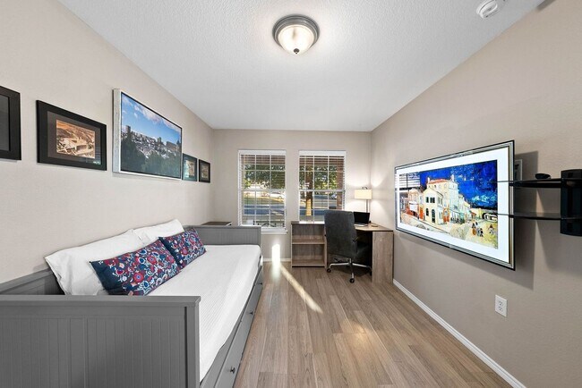 Building Photo - 6117 Los Cielos Blvd