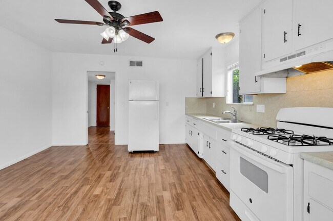 Building Photo - 4745 Choctaw Dr