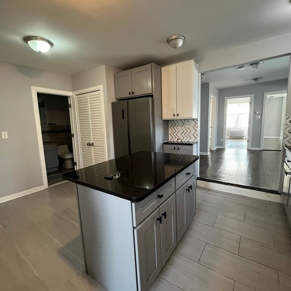 Building Photo - 461 Harrison St