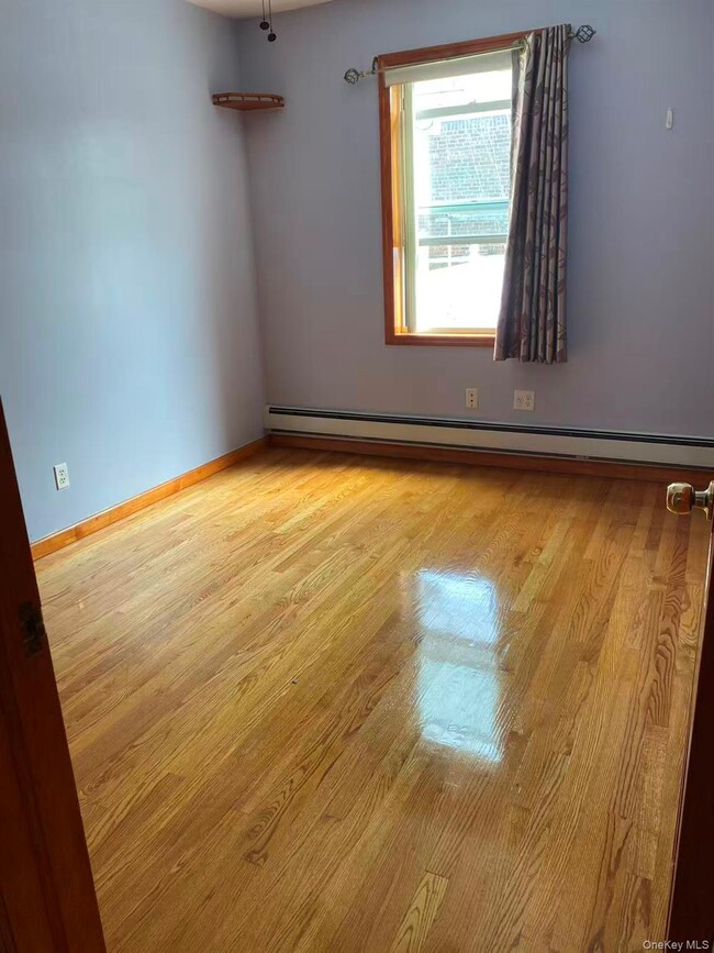 Building Photo - 142-44 56th Rd