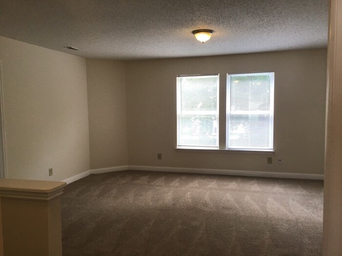 Building Photo - 6517 Apple Branch Ln