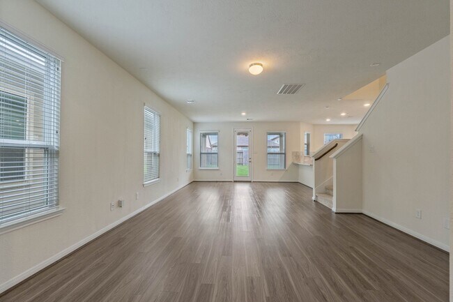 Building Photo - 16623 Cliff Vale Ct