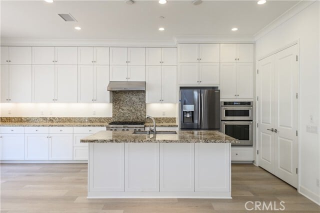 Building Photo - 71 Stetson