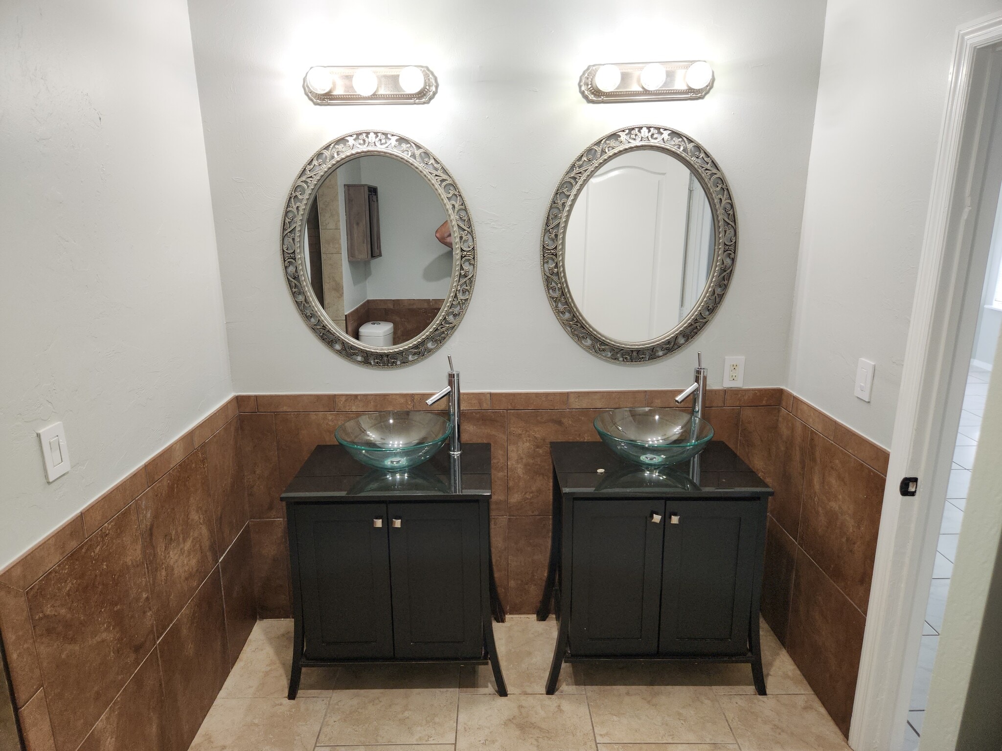 Master bath - 408 SE 16th St