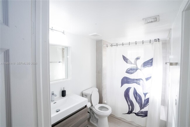 Building Photo - 350 NW 19th Terrace