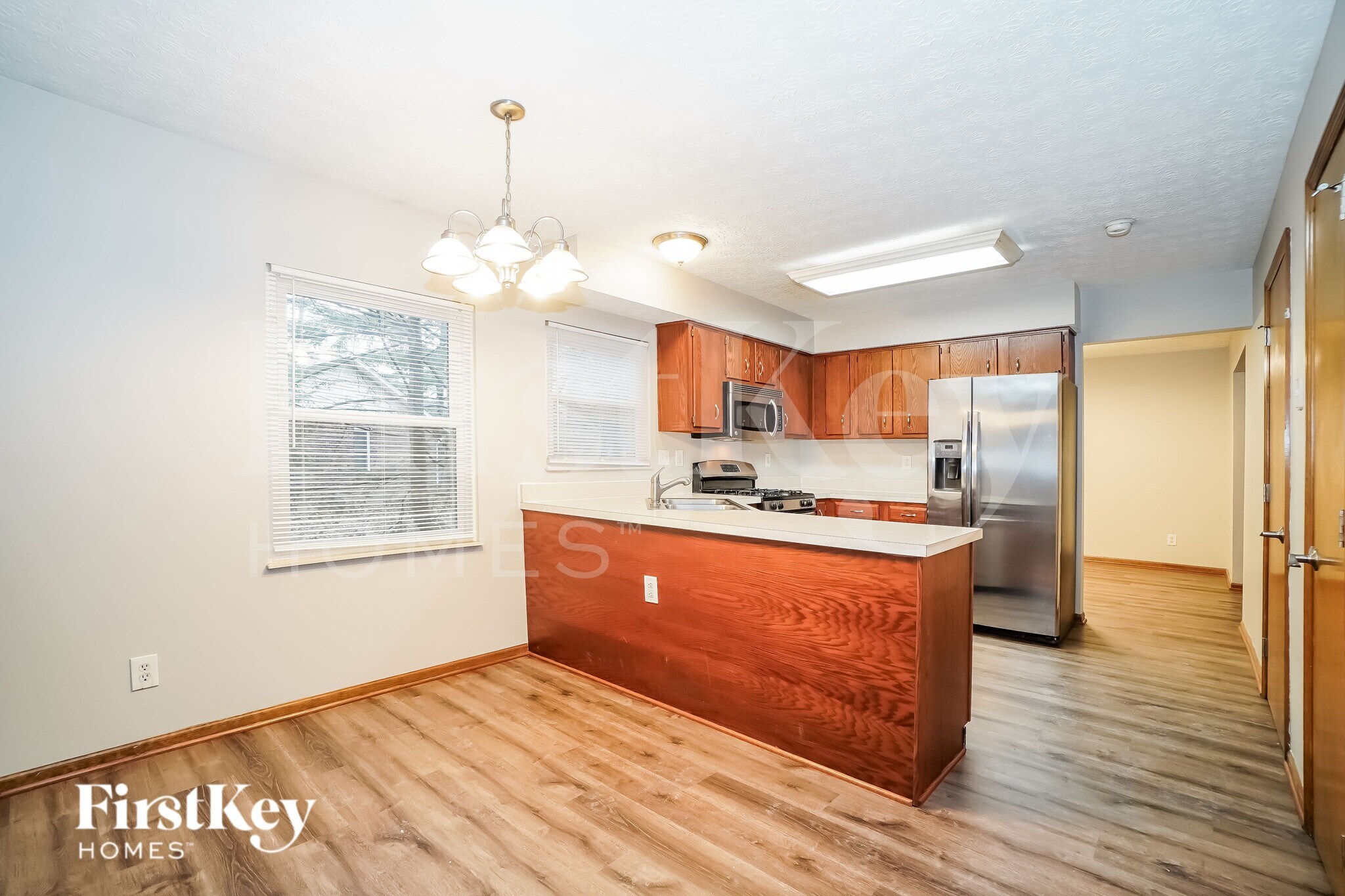 Building Photo - 819 Lindenhaven Ct