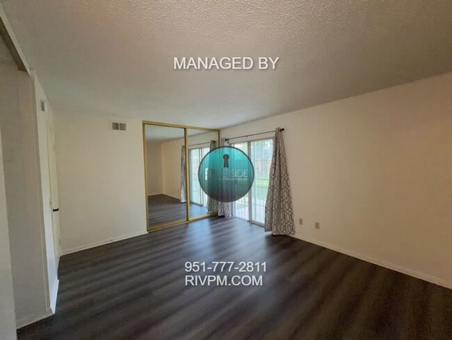 Building Photo - Spacious 2-Bedroom Home in Desirable Riverside Cul-de-Sac Near UCR!