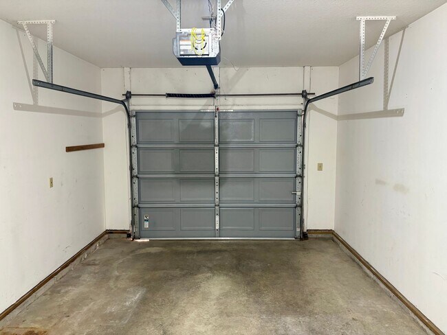 Building Photo - 1626-1628-1628 Wayne St