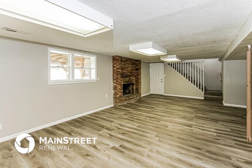 Building Photo - 2609 S 16th Terrace