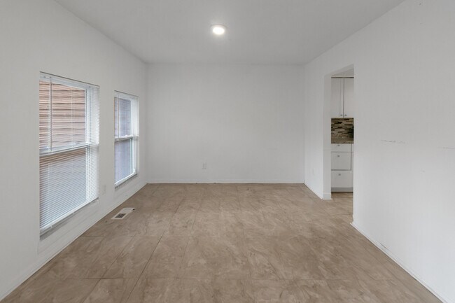 Building Photo - 2565 Terrace Trail