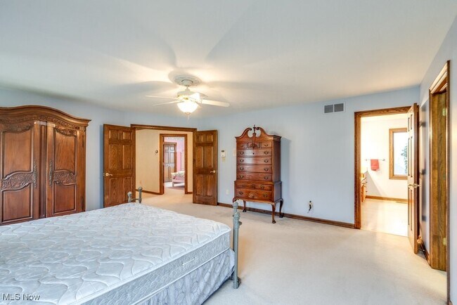 Building Photo - 4700 Barnsleigh Dr