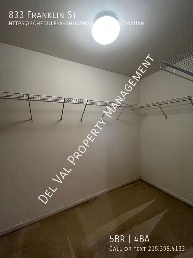 Building Photo - 833 Franklin St