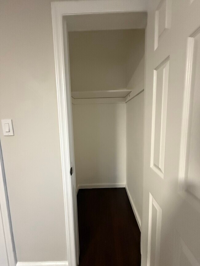 Building Photo - 255 Kawameeh Dr