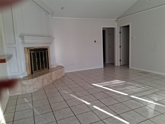 Building Photo - 7515 Brush Wood Dr