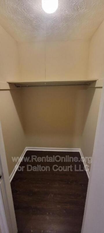 Building Photo - 1972 Cambridge Dr