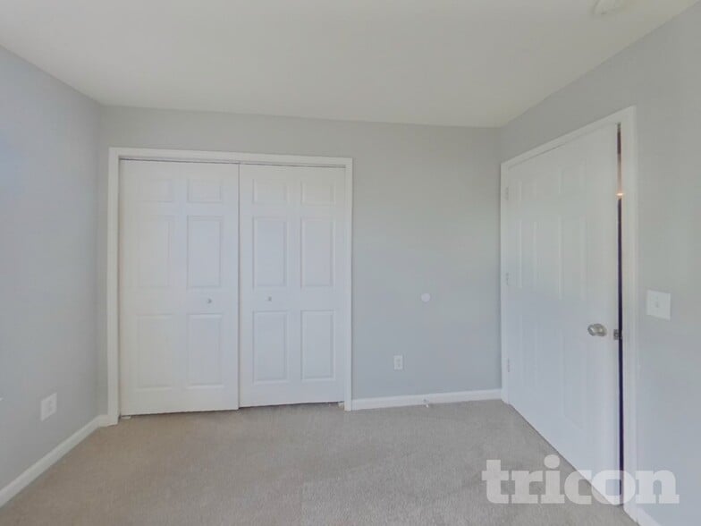 Building Photo - 7457 Mistydawn Dr