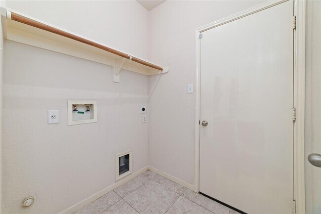 Building Photo - 2719 Durham Chase Ln