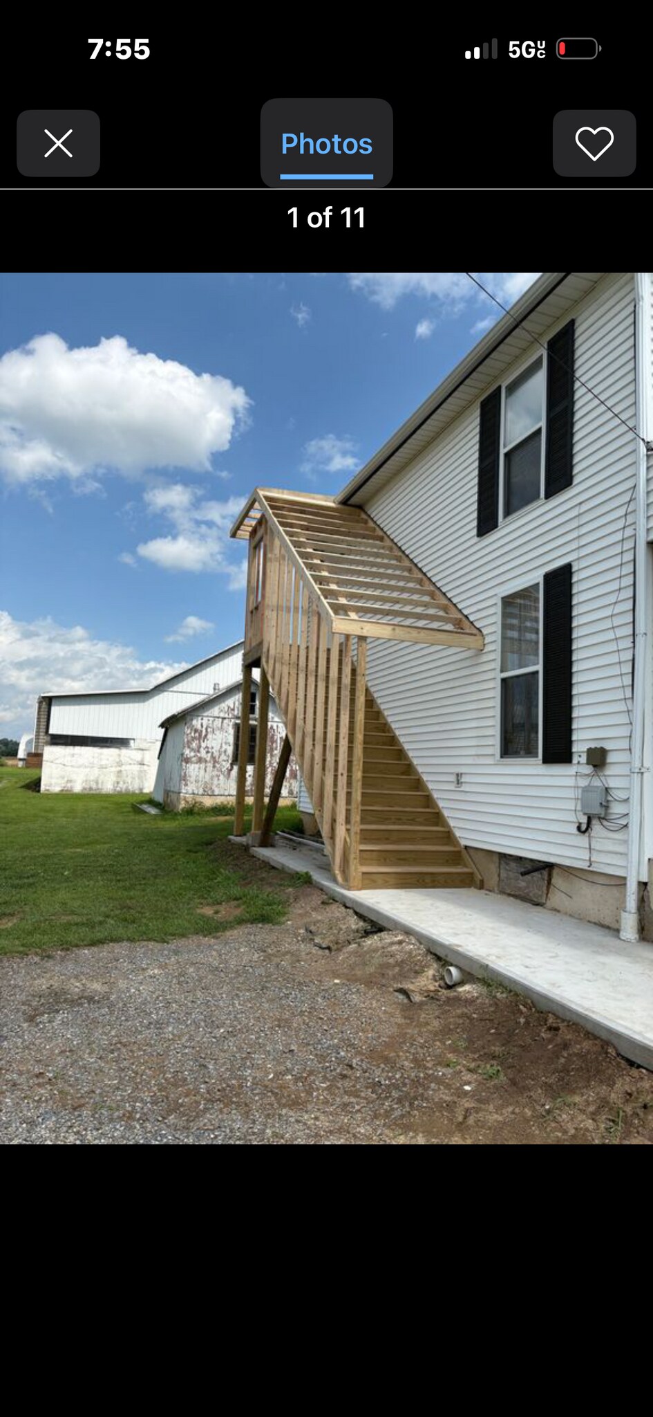 2nd floor Apt - 2136 Grace Ave