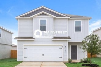 Building Photo - 4 Bedroom Pet-Friendly Home in New Braunfels, TX with Main Street Renewal