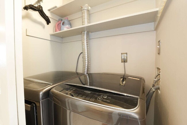 Building Photo - Welcome Home!