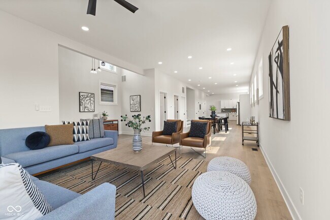 Building Photo - 1405 Deloss St