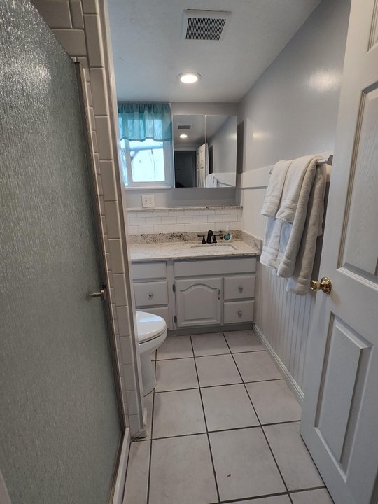 Building Photo - 528 Hindley Dr