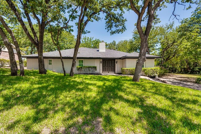 Building Photo - 3403 Sheffield Dr