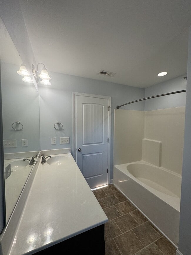 Building Photo - 1260 Pickett Rd