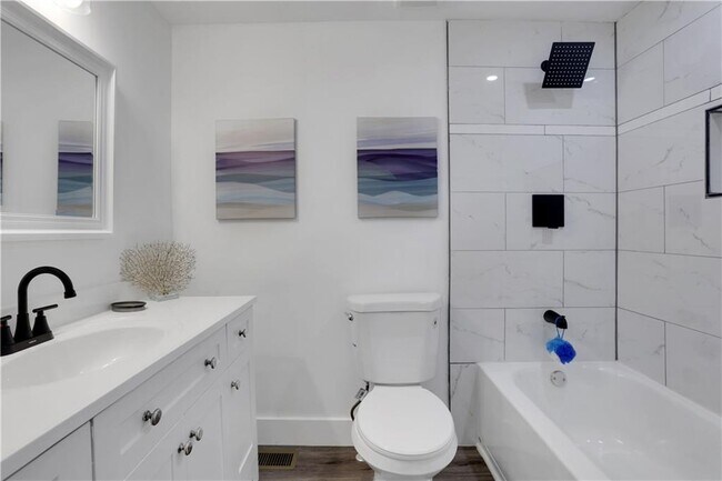 Building Photo - 2466 Old Hapeville Rd SW