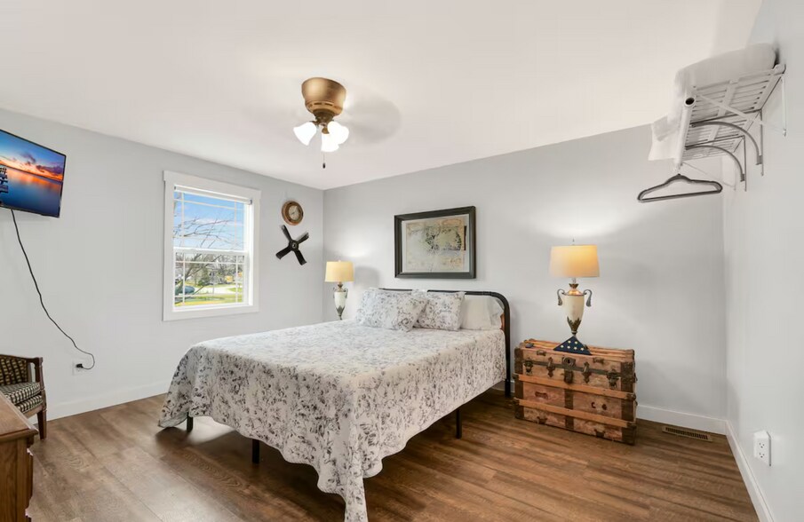 Building Photo - 9821 N Marine Key Dr