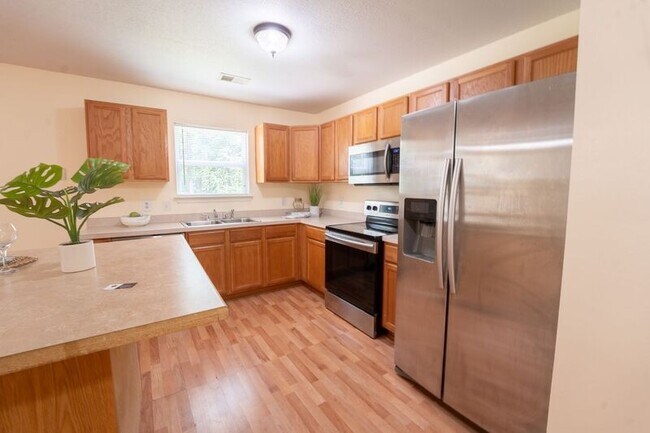 Building Photo - 7 Gimbal Cir
