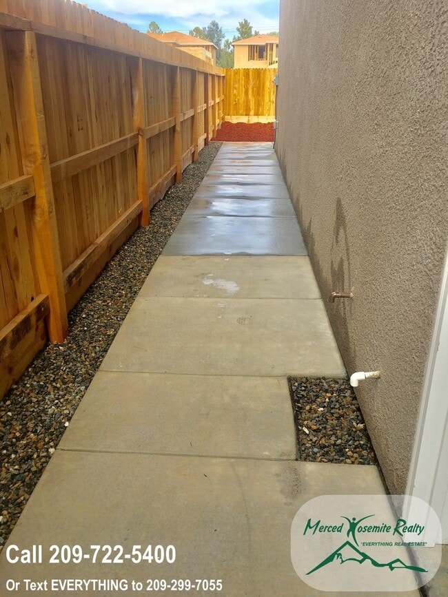 Building Photo - Must see!  Apply to schedule a viewing.