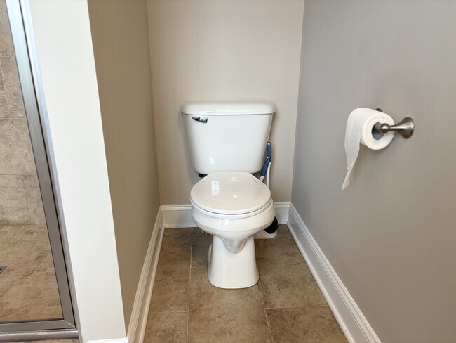 Building Photo - 235 Dugger Dr