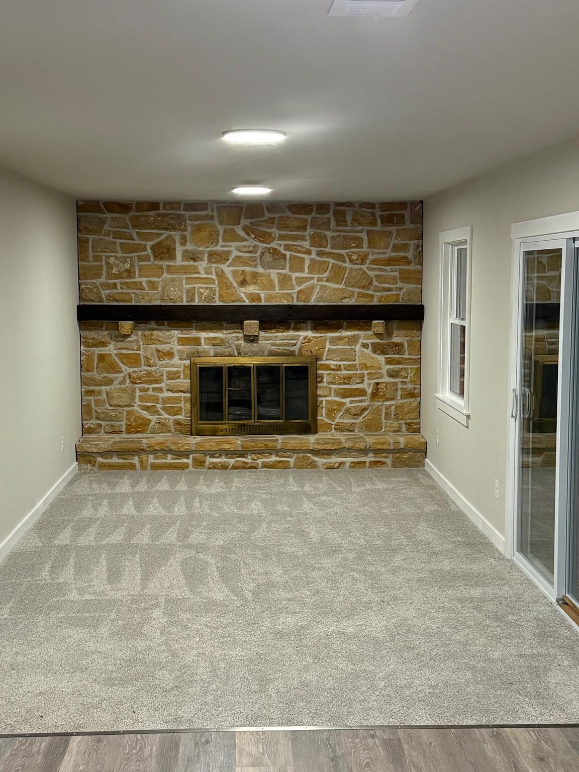 Building Photo - 6580 Fairway Dr W