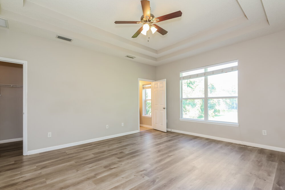 Building Photo - 11505 Oaklawn Rd