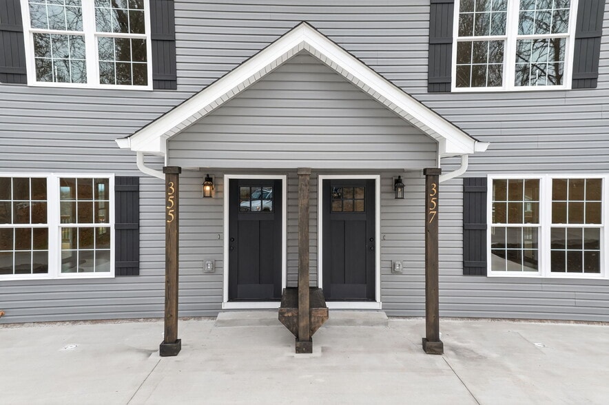 Building Photo - 355 Beechwood Ln