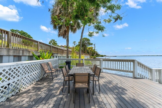 Building Photo - 225 S Tropical Trail