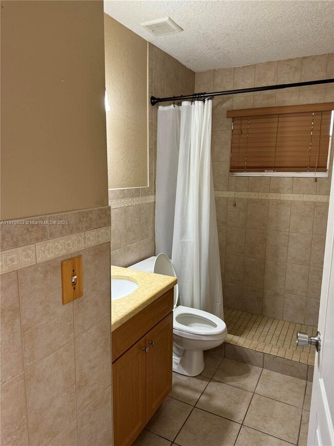 Building Photo - 445 SW 78th Pl